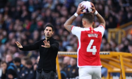 The Arsenal manager, Mikel Arteta, reacts during Arsenal’s win against Wolves.