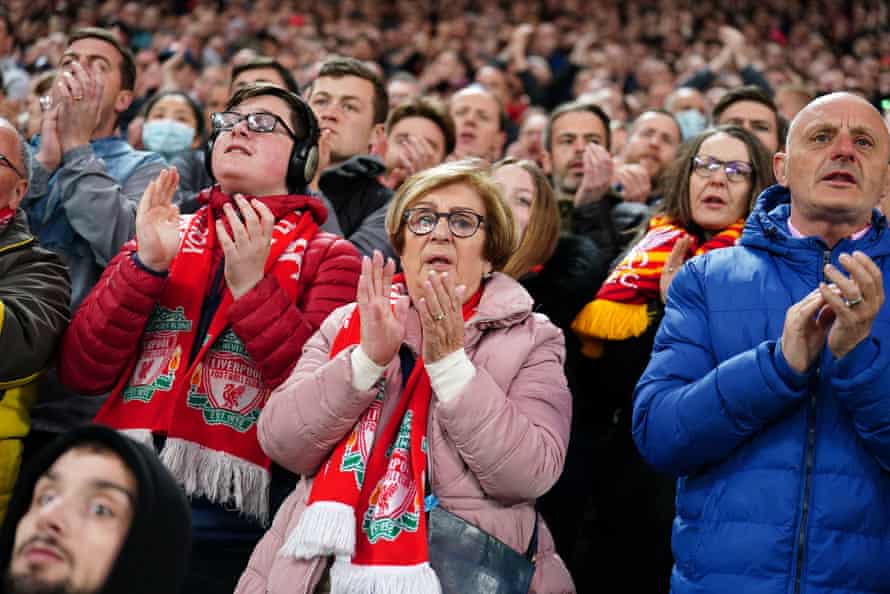 Liverpool v Manchester United: Premier League – live! | Premier League 1 A show of support for Cristiano Ronaldo.