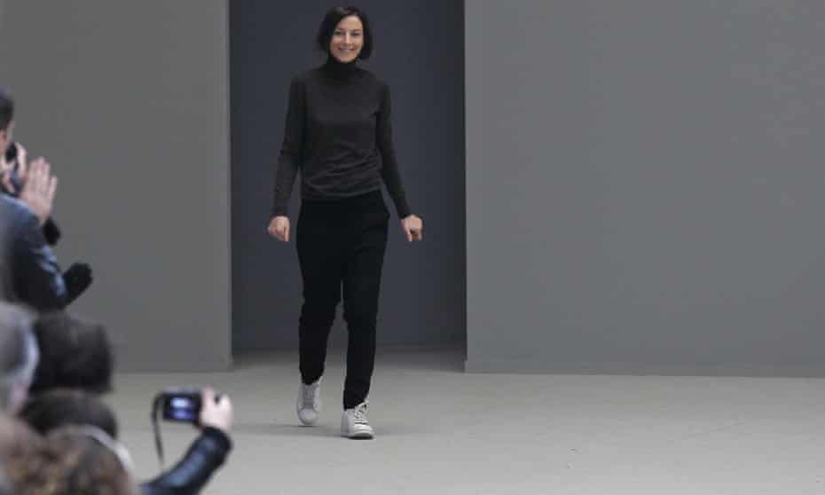 A trainer-wearing Phoebe Philo