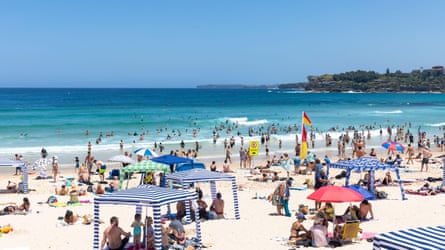 Crowds astatine Bondi formation successful Sydney successful 2023