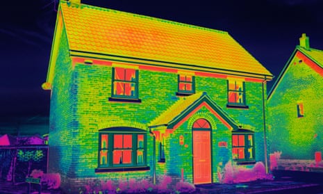 Thermal image of an insulated house
