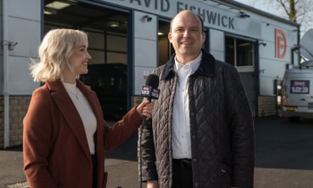Florence Hall and Rory Kinnear in Netflix's Bank of Dave.