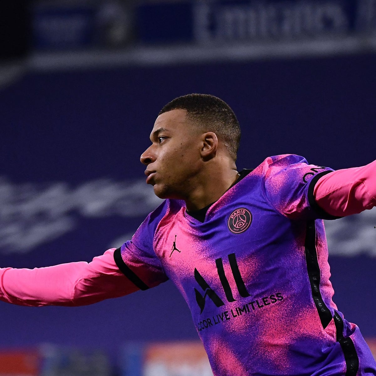 Kylian Mbappe Sparkles As Psg Beat Lyon To Go Top Of Ligue 1 Ligue 1 The Guardian Kylian Mbappe Sparkles As Psg Beat Lyon To Go Top Of Ligue 1 Ligue 1 The Guardian