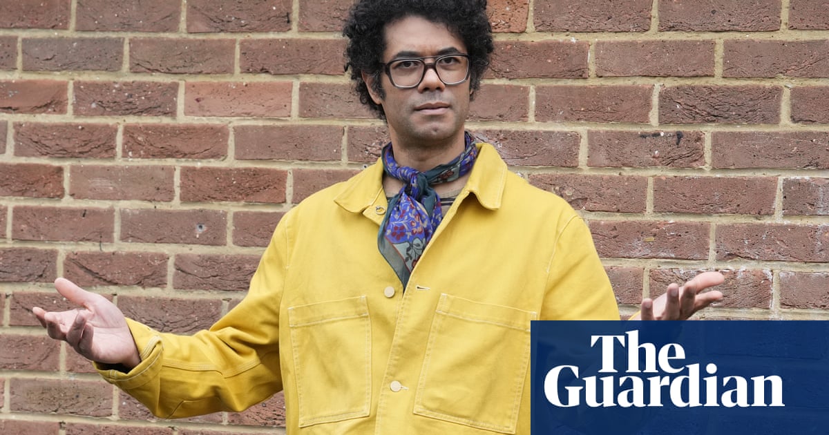 TV hoje à noite: Richard Ayoade traz o máximo desprezo ao novo Taskmaster