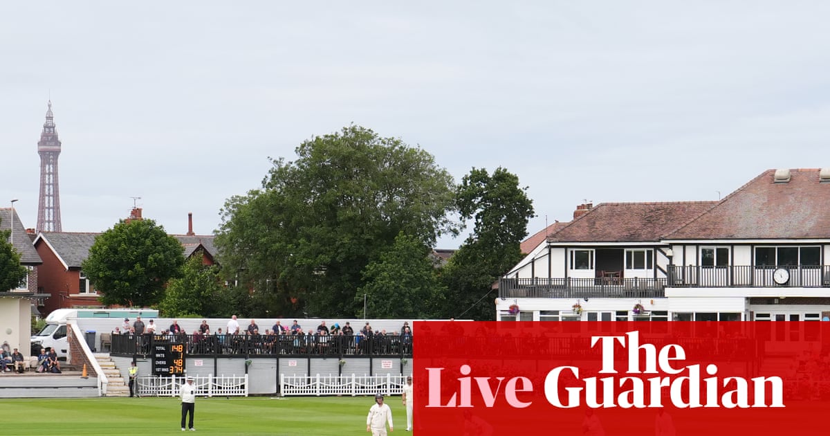 Durham v Sussex, Nottinghamshire v Yorkshire and more: county cricket day four – live Durham v Sussex, Nottinghamshire v Yorkshire and more: county cricket day four – live