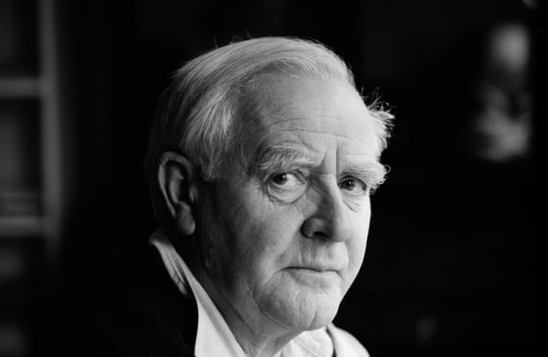 Author John le Carré has made an impassioned plea for the learning of German. 