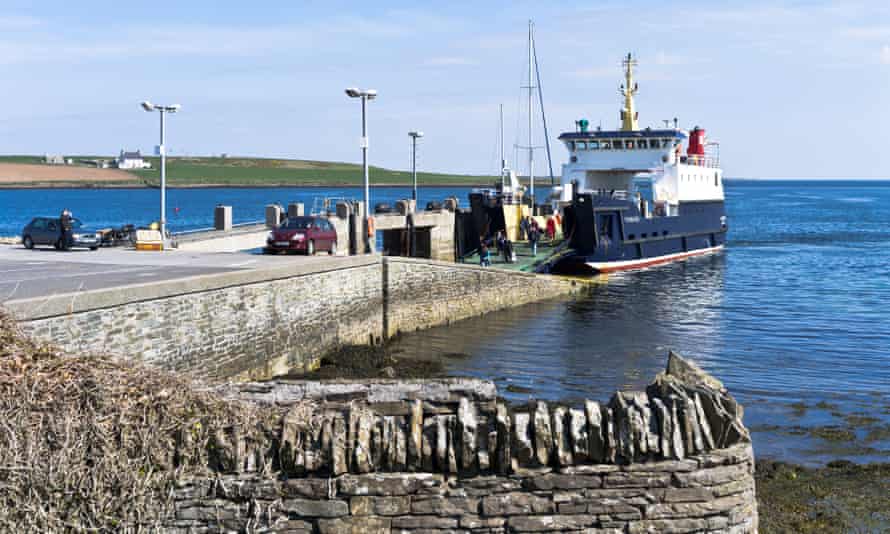 Boat docking at Shapinsay