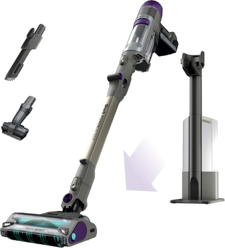 a slender vaccum cleaner