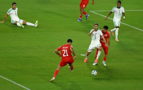 Nizar Al-Rashdan scores