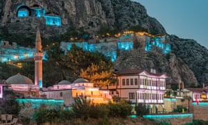 Mansions and rock tombs at Amasya.