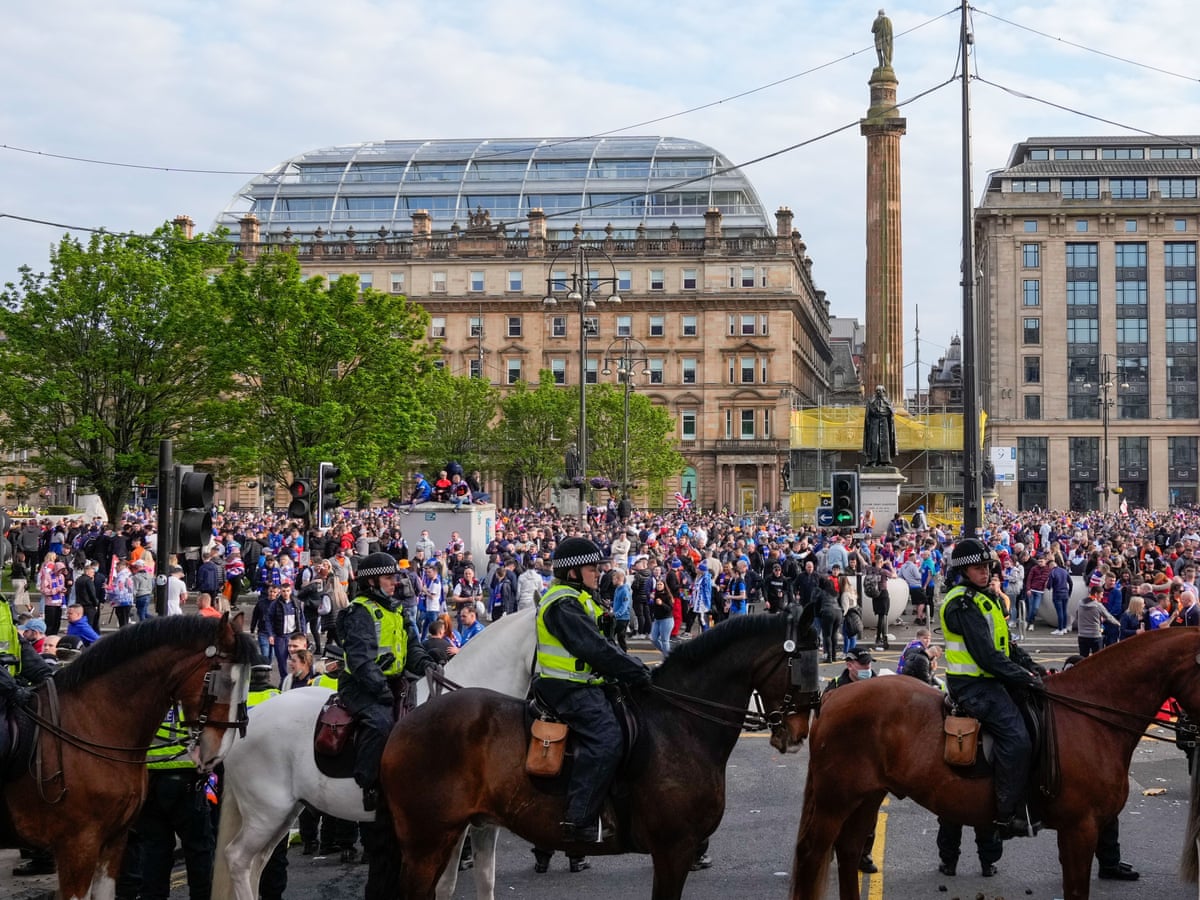 Twenty Arrested After Rangers Fans March In Central Glasgow Scotland The Guardian
