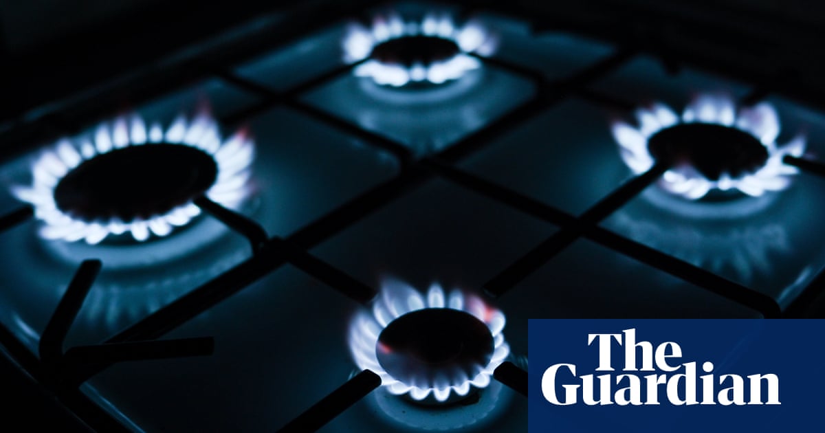Victoria facing gas shortage as market regulator warns of further intervention