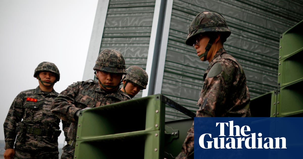 South Korea begins removing loudspeakers on border with North to reduce tensions