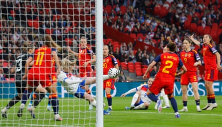 Lauren Hemp scored the game’s only goal in the opening minutes