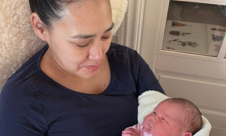 Keira Alexandra Kronvold et son nouveau-né