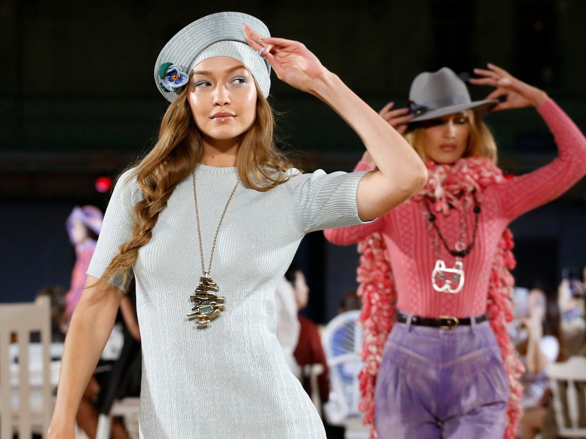 Drama And Reflection As Marc Jacobs Brings New York Fashion Week To A Close New York Fashion Week The Guardian