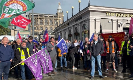 Kenny McAskill MSP joins rail workers on the picket line in Edinburgh.
