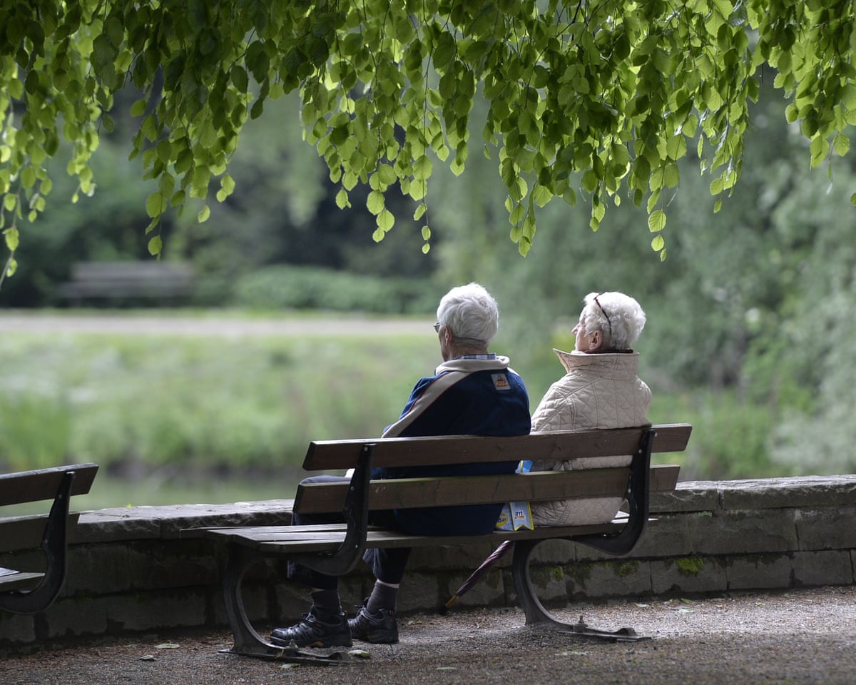 Pension age debate threatens to splinter Germany's fragile coalition | Germany | The Guardian