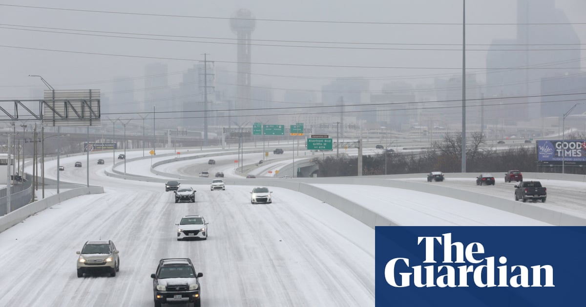 Over 1,000 flights cancelled amid dangerous winter weather in US south