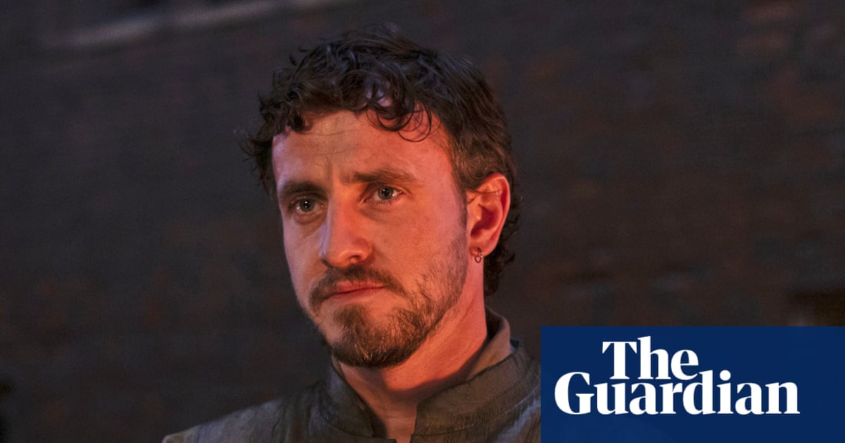 ‘Begging my boyfriend to get one’: Paul Mescal inspires yet another fashion craze with Hamnet earring