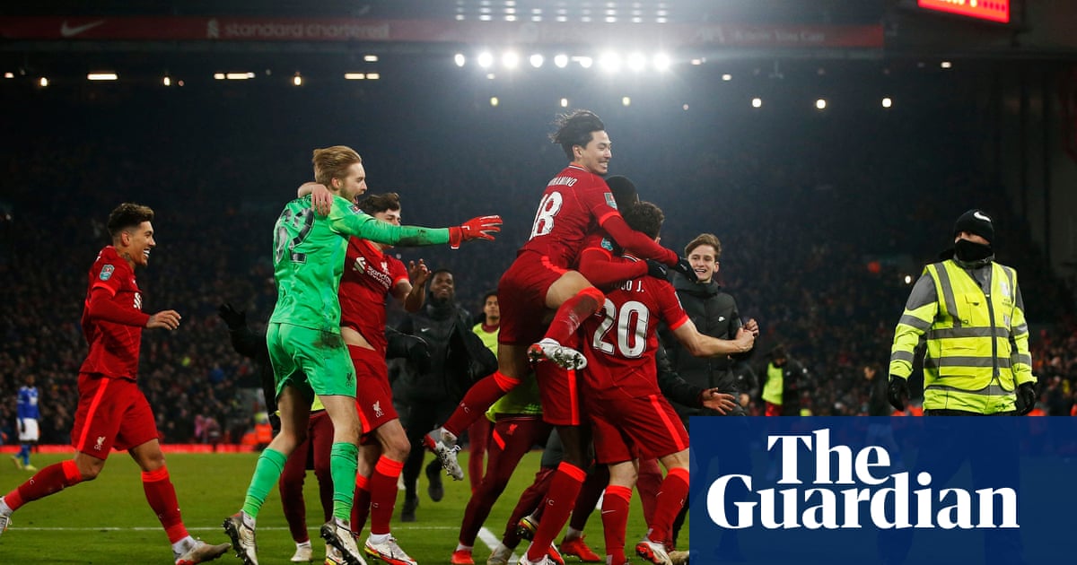 Liverpool beat Leicester on penalties after Carabao Cup quarter-final thriller