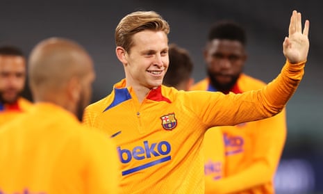 Frenkie de Jong waves to the crowd in Sydney during Barcelona’s visit last month.