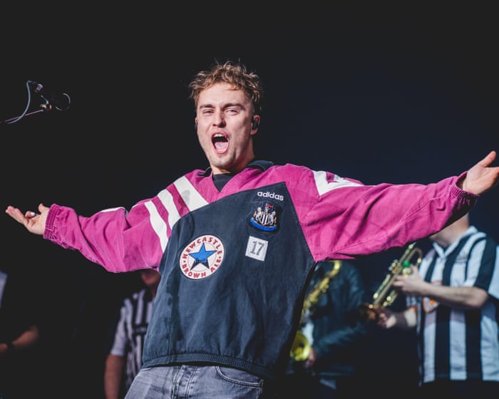 Image accompanying the story: Sam Fender tells fans high ticket prices for Proper Massive tour are ‘getting changed’