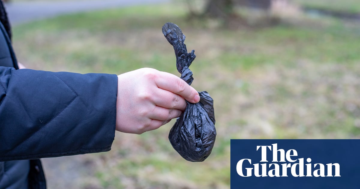 Клейтън и Кери Лоу изтеглиха 4000 долара в брой и