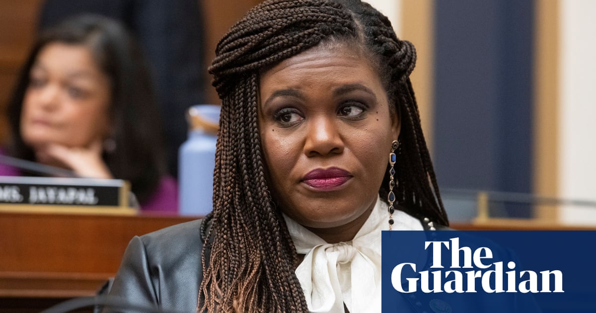 www.theguardian.com