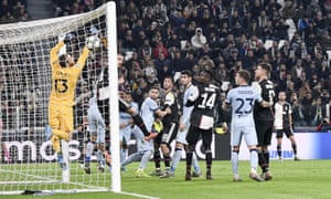 Juventus’ Paulo Dybala stunned the Atlético Madrid defenders by finding the net from a tight angle.