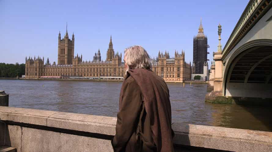 Dehn’s Lear down by the Thames.