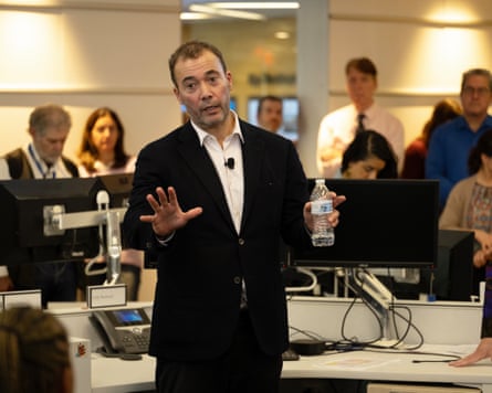 Will Lewis speaking in a newsroom