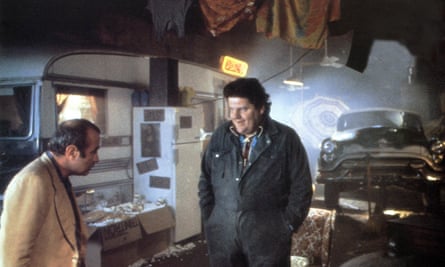 بوب هوسكينز، على اليسار، وروبي كولتران في الموناليزا، 1986.