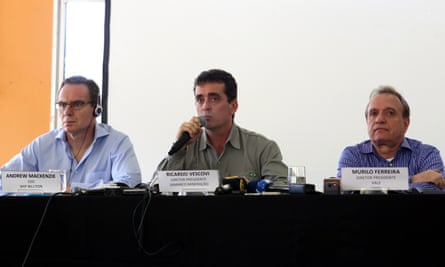 BHP Billiton and Vale chief executives at a press conference in Mariana.