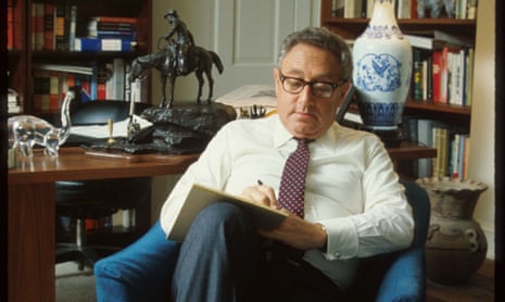 Former US Secretary Of State Henry Kissinger Sits In An Office383230 04: (No Newsweek - No Usnews) Former Us Secretary Of State Henry Kissinger Sits In An Office In Washington, Dc, circa 1975. Kissinger Served As The National Security Advisor To President Richard M. Nixon, Shared The Nobel Peace Prize For Negotiating A Cease-Fire With North Vietnam, And Helped Arrange A Cease-Fire In The 1973 Arab-Israeli War. (Photo By Dirck Halstead/Getty Images)