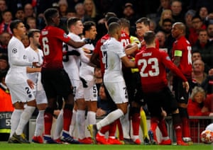 Players face the pressure of Young Di Maria.