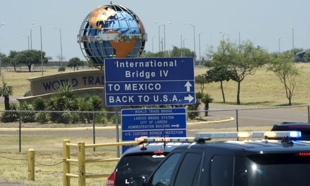 The US-Mexico border outside Laredo, Texas, where officials say two Syrian refugee families turned themselves in on Tuesday.