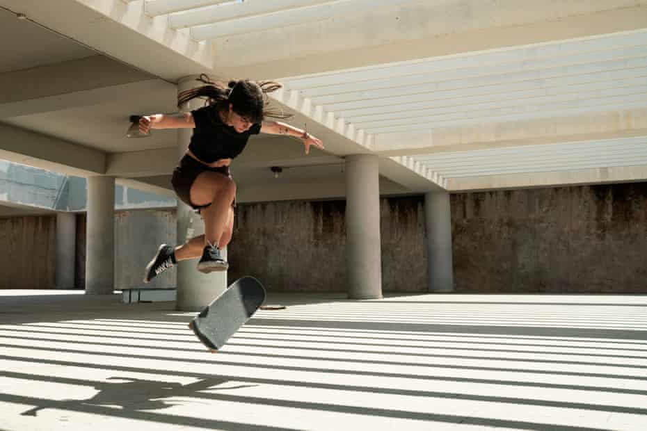 Denia Kopita, is one of the more technical new skaters on the scene in Athens, Greece, she also puts her skills at the service of Free Movement Skateboarding, an NGO that helps refugees locally.
