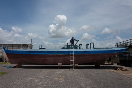 A semi-submersible narco-submarine seized by Brazilian forces on Marajó, displayed at a navy base in Belém, August 2025.
