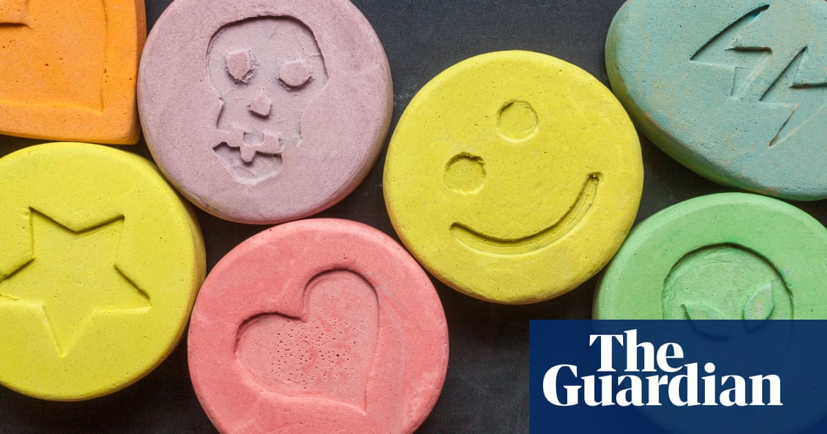 Let doctors use MDMA to treat veterans with PTSD and depression, former ADF boss..