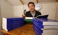Mark Thomas in the Iraq Out and Loud performance shed in Edinburgh
