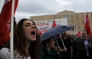 Protesters shout slogans during a demonstration against a new package of tax hikes and reforms in front of the parliament building in Athens, Greece, May 22, 2016. REUTERS/Michalis Karagiannis