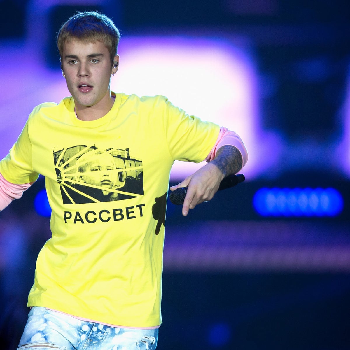 Justin Bieber Review Arena Dramatics And Pure Cheese Justin Bieber The Guardian Justin Bieber Review Arena Dramatics And Pure Cheese Justin Bieber The Guardian