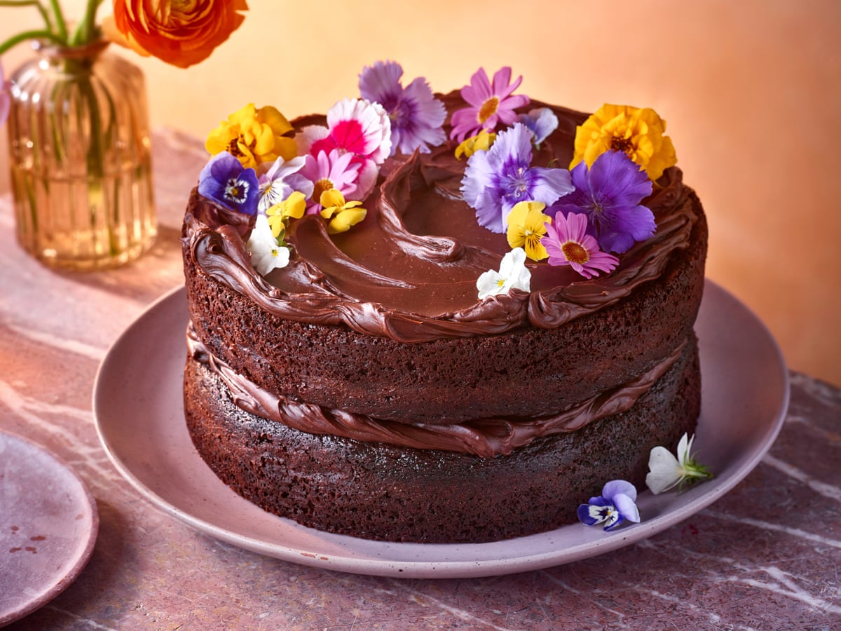 A showstopper cake, perfect cookies and a surprisingly simple