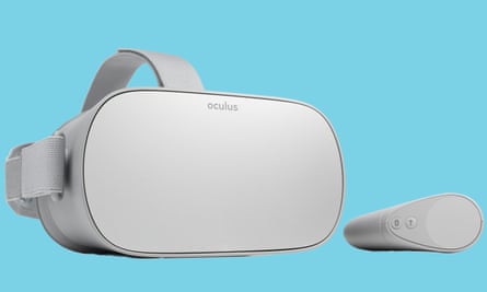 The Oculus-Go-headset-and-touch-controller