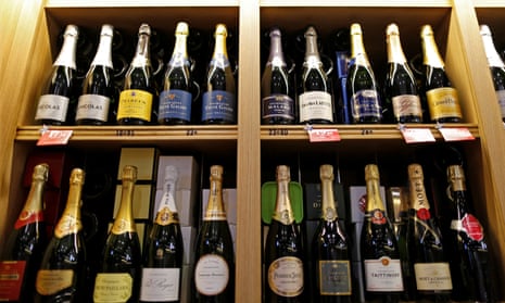 An estimated 1m bubbles form in the average glass of champagne.