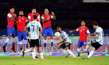 Lionel Messi scores for Argentina against Chile