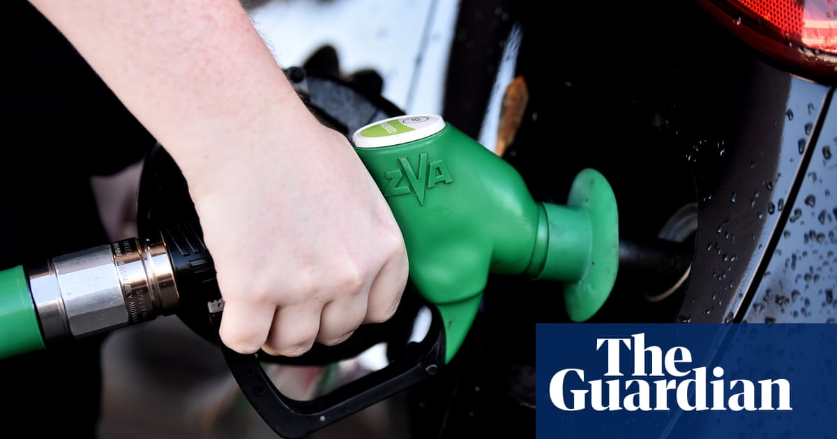 UK motorists still being overcharged for fuel, says watchdog