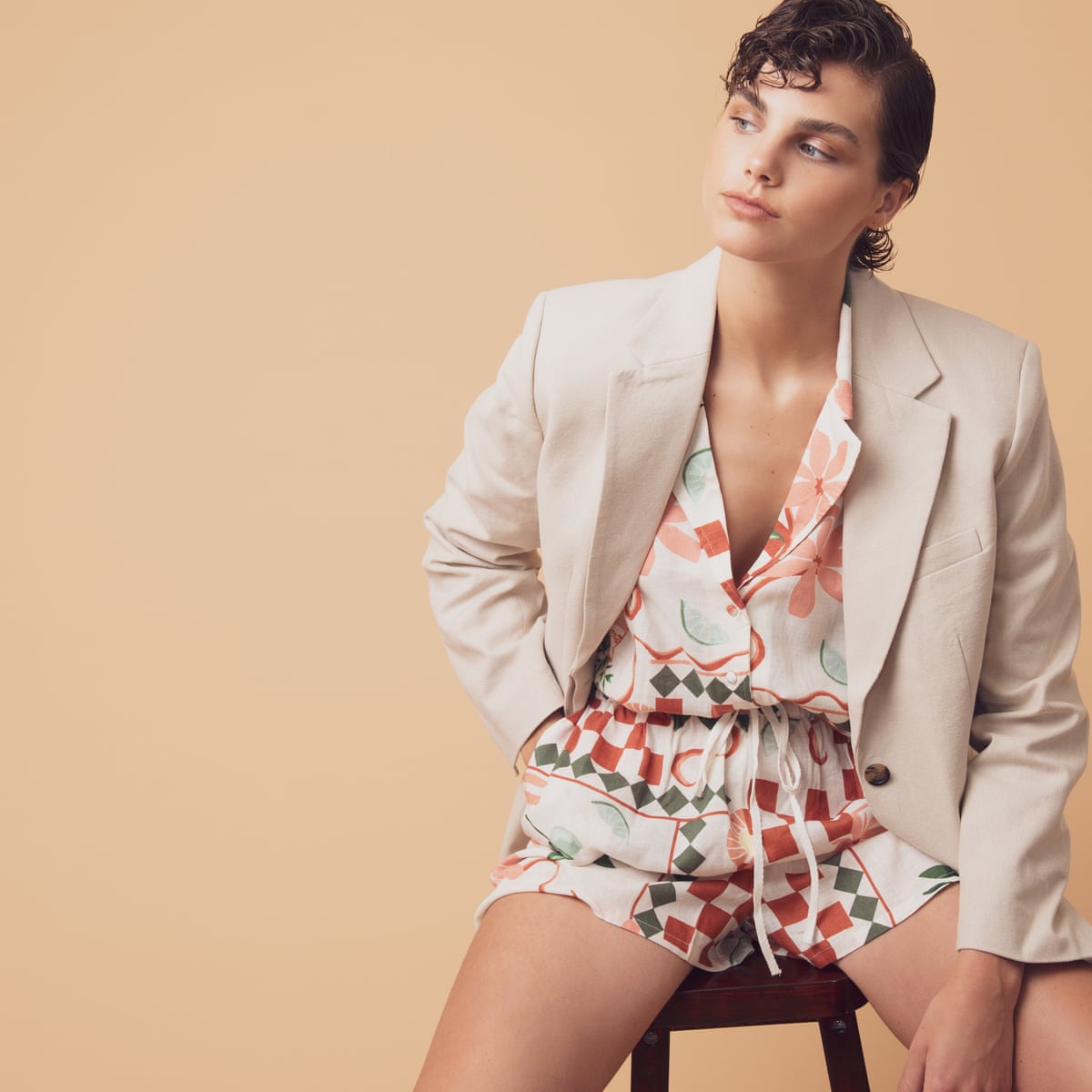 shorts dress code How to wear shorts to work - rules, how to style, and best men's styles to buy