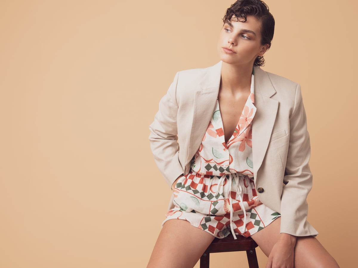 are dress shorts appropriate for work How to Wear Shorts to Work Without Looking Too Casual!, The key is balancing proportions think tailored cuts, structured layers, and work friendly shoes., Ive styled tailored Bermuda shorts with an